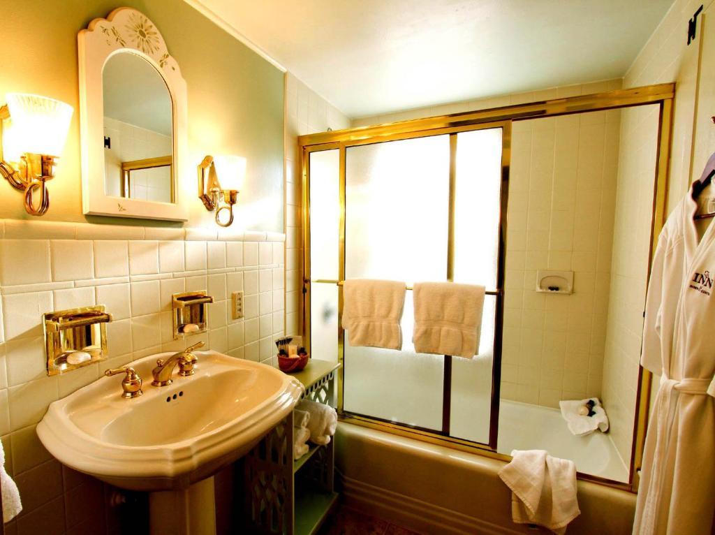 1750 Inn At Sandwich Center الغرفة الصورة